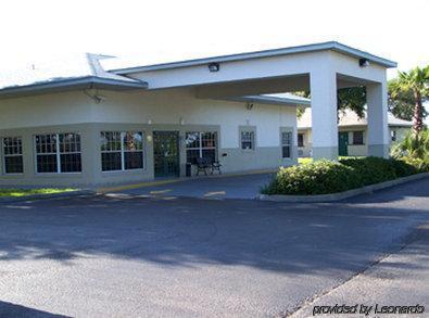 Rodeway & Hotel