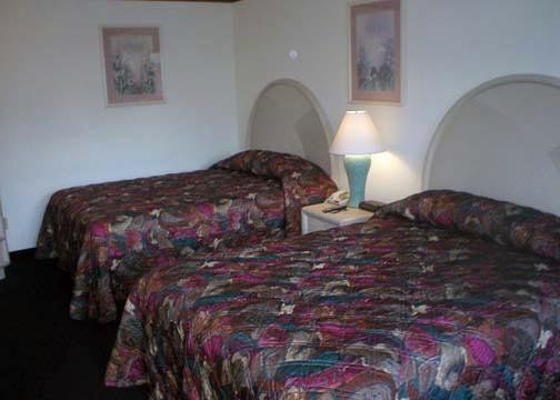 Rodeway & Hotel