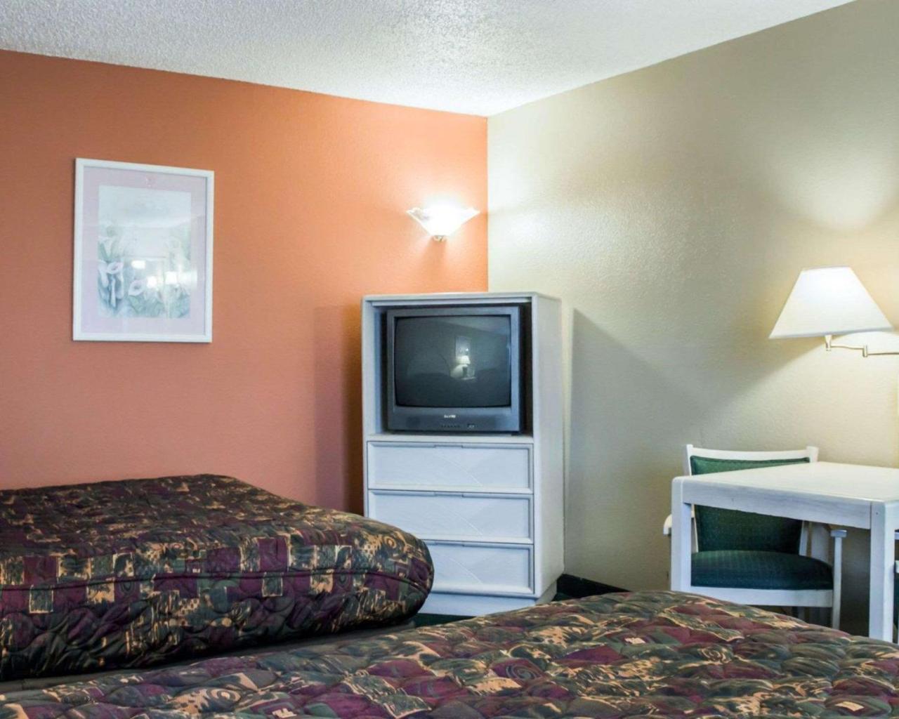 Rodeway & Hotel Haines City